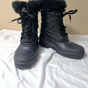 Sorel Kaufman Winter Boots.